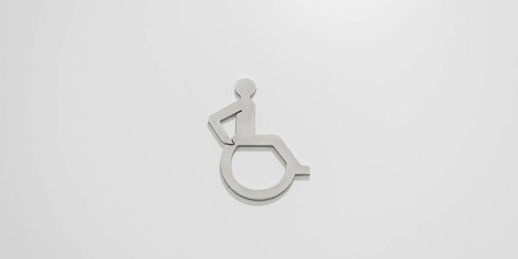 Norme des toilettes handicapés
