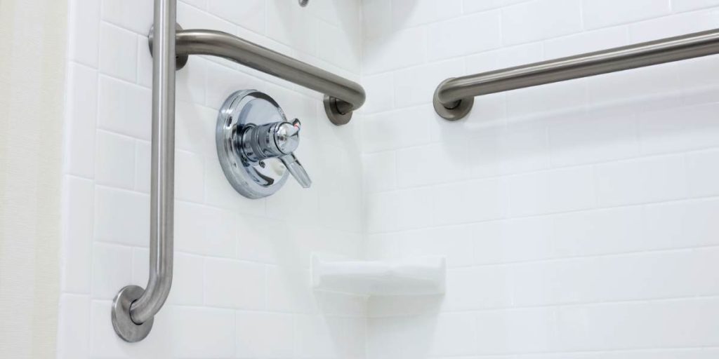 Spécifications matériaux pour barres PMR : inox et aluminium