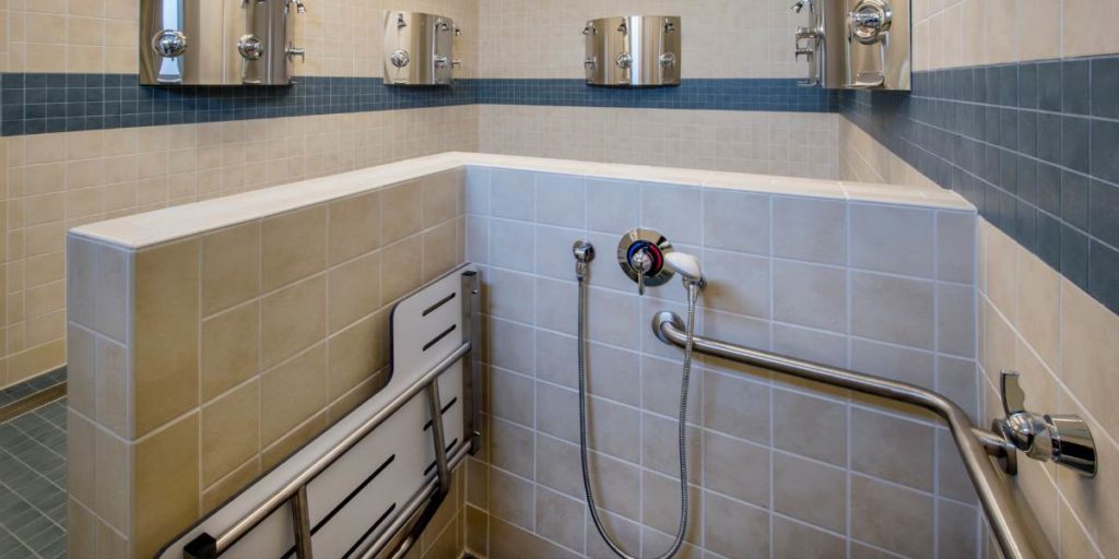 Normes d'une douche pmr