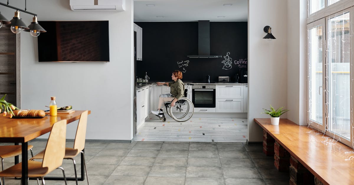 découvrez comment concevoir une cuisine accessible, fonctionnelle et ergonomique pour tous, adaptée aux personnes à mobilité réduite. conseils, astuces et idées pour faciliter le quotidien dans votre espace culinaire.