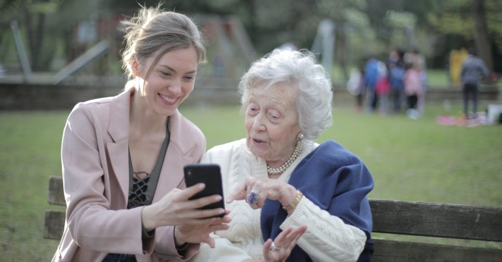 découvrez les causes, symptômes et traitements de la maladie d'alzheimer. informez-vous sur la prévention, le diagnostic précoce et les conseils pour accompagner les personnes atteintes au quotidien.