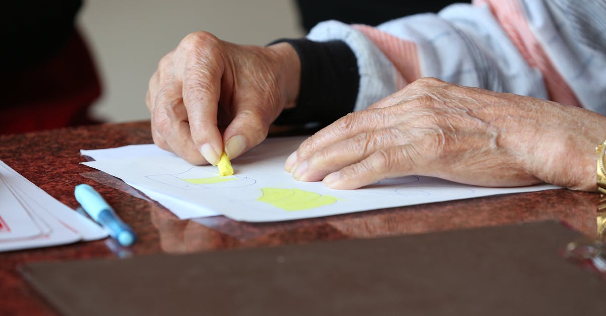 découvrez les premiers signes, les causes et les traitements de la maladie d’alzheimer. informez-vous sur les symptômes, l’évolution et les conseils pour accompagner les personnes atteintes au quotidien.