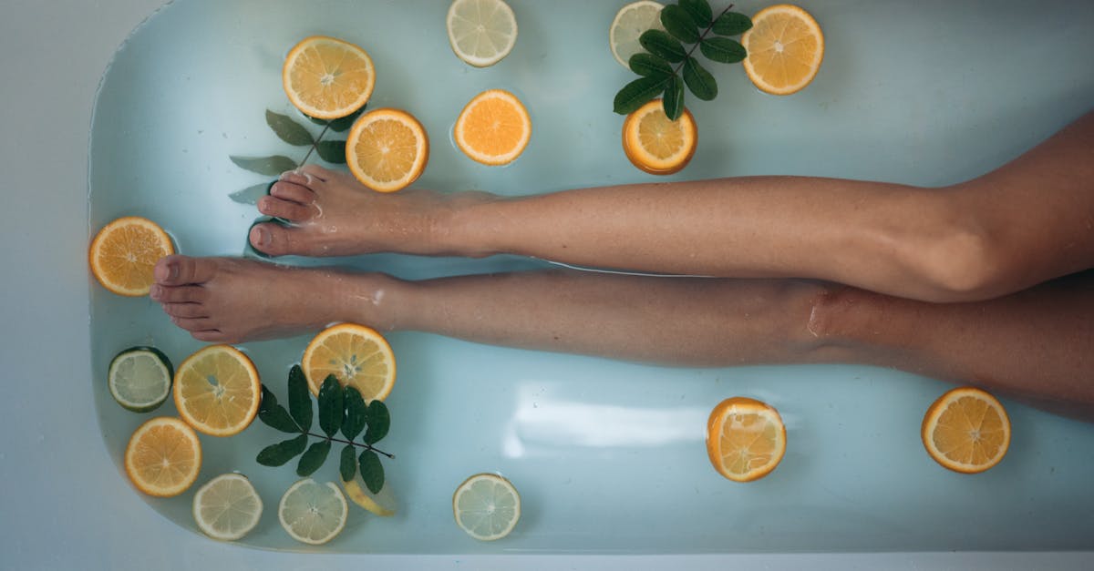 découvrez tout ce qu'il faut savoir sur les baignoires : styles, matériaux, conseils d'installation et astuces d'entretien pour choisir la baignoire idéale et transformer votre salle de bain en un espace de détente.