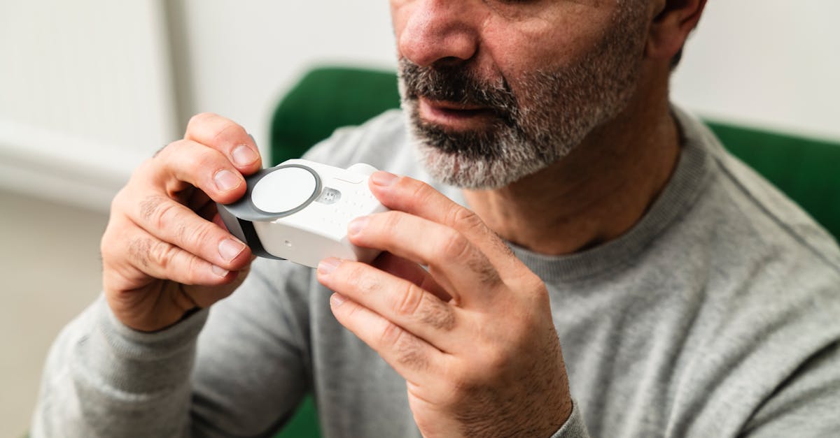 découvrez les causes, symptômes et traitements de la bpco (bronchopneumopathie chronique obstructive), une maladie respiratoire chronique affectant les voies respiratoires et la qualité de vie.
