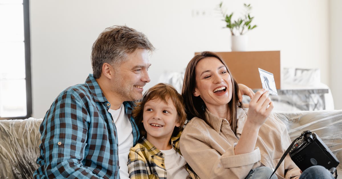 découvrez comment assurer une transmission harmonieuse de votre entreprise familiale grâce à des conseils pratiques et des stratégies adaptées à la succession générationnelle.