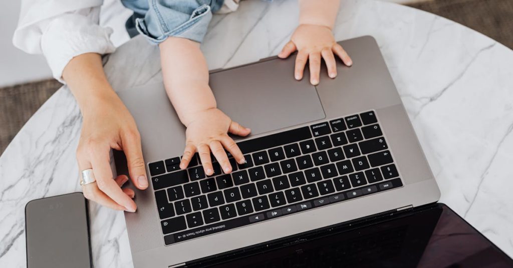 découvrez home assistance, votre partenaire de confiance pour l'aide à domicile. bénéficiez de services personnalisés, d'une équipe professionnelle et d'un accompagnement sur-mesure pour votre confort et votre bien-être au quotidien.