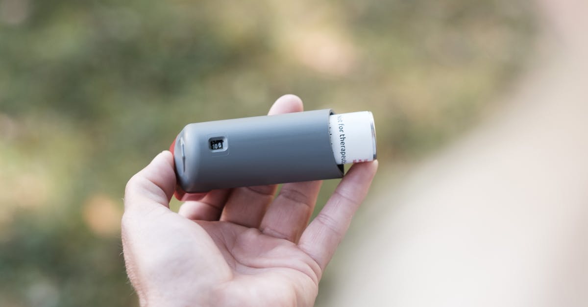découvrez tout ce qu'il faut savoir sur l'inhalateur : types, utilisation, conseils d'entretien et précautions pour améliorer votre respiration et votre bien-être au quotidien.