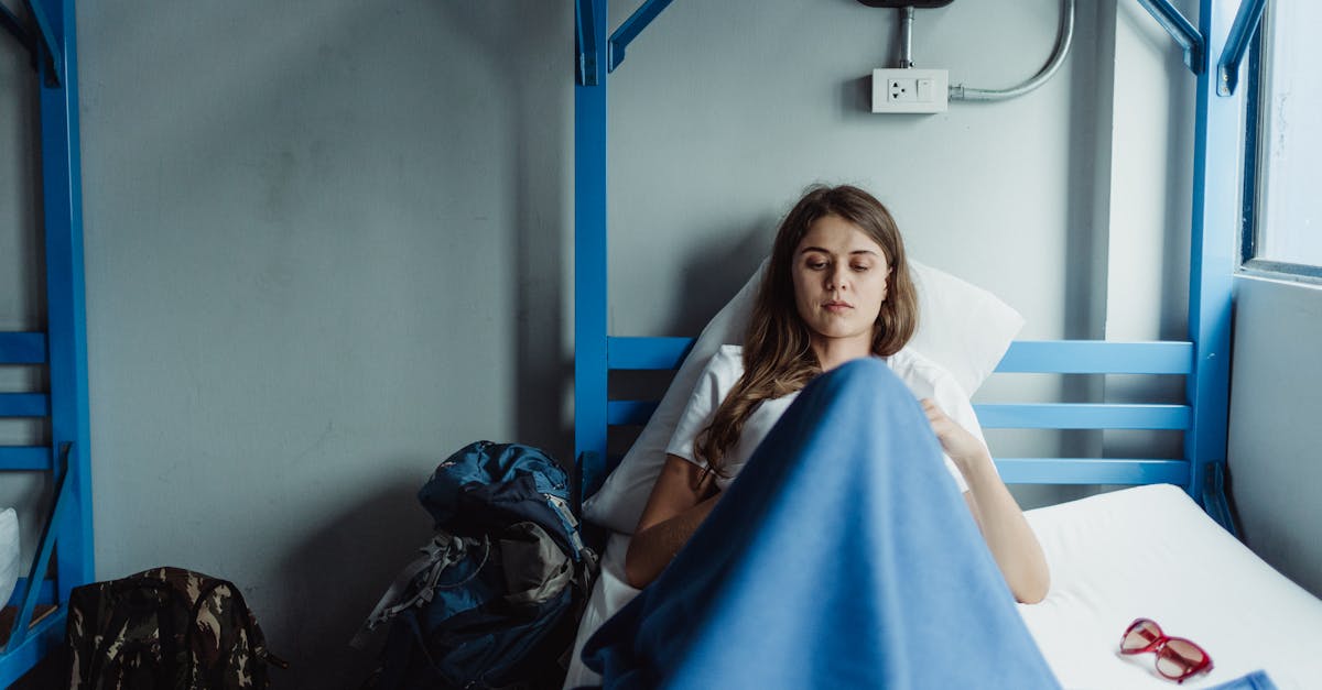 découvrez notre sélection de lits médicalisés conçus pour le confort et la sécurité des patients à domicile ou en établissement. idéaux pour faciliter les soins médicaux quotidiens.