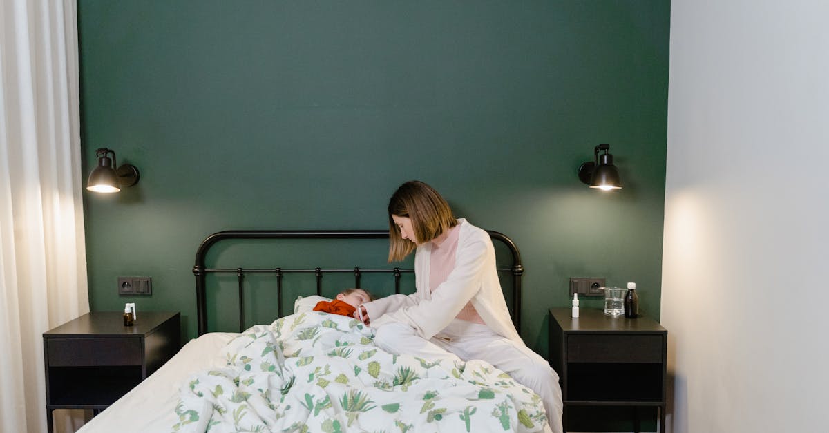 découvrez nos lits médicaux conçus pour offrir confort, sécurité et soutien aux patients à domicile ou en établissement. idéal pour les soins de longue durée, le lit médical facilite les soins quotidiens grâce à ses fonctionnalités ergonomiques et réglables.
