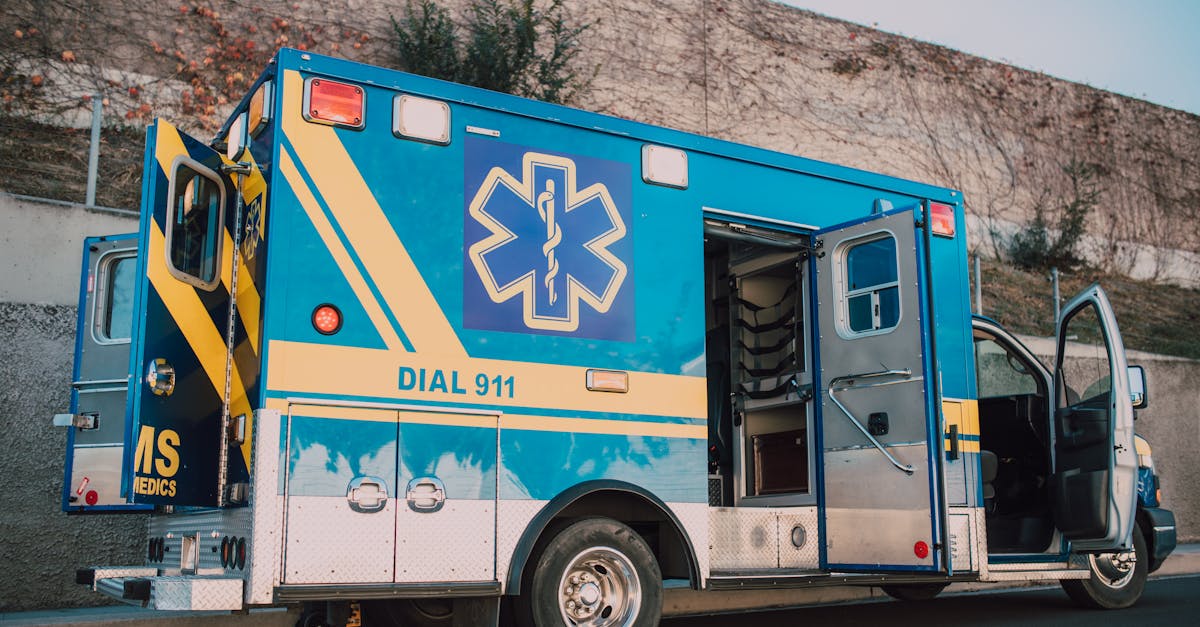 service de transport médical fiable et sécurisé pour patients, consultations, hospitalisations et urgences. prise en charge adaptée, confort et accompagnement professionnel 24h/24.
