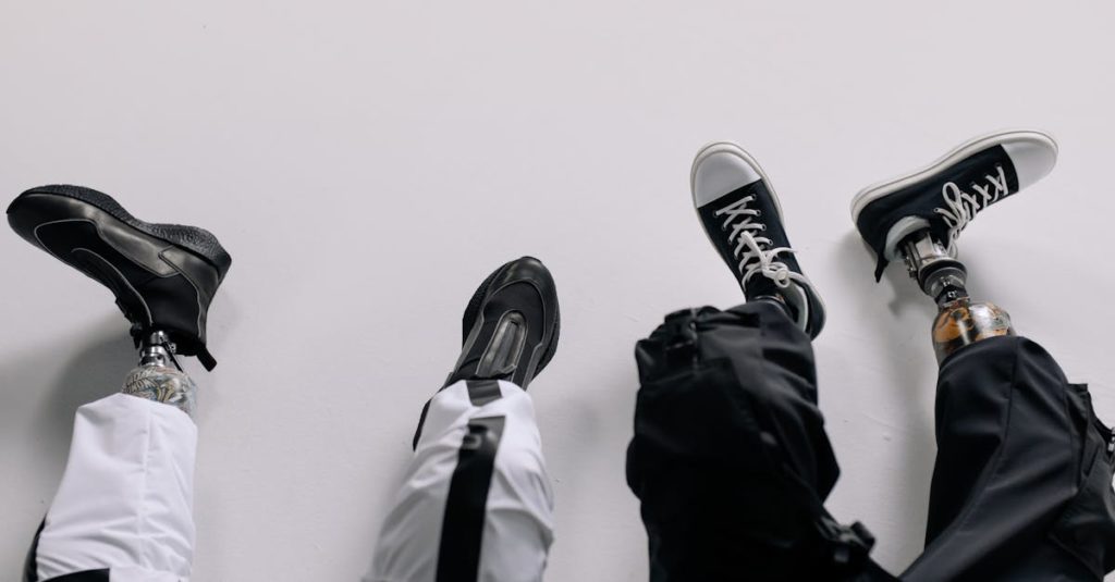découvrez notre sélection de chaussures orthopédiques alliant confort et style pour soulager vos douleurs aux pieds et améliorer votre posture au quotidien. choisissez la solution adaptée à vos besoins !