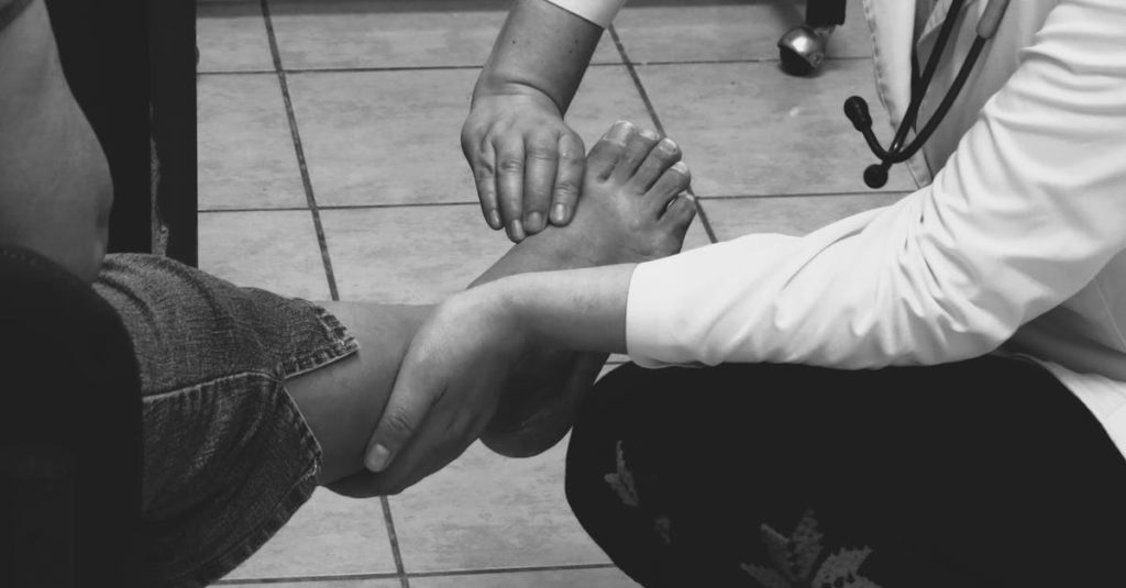 découvrez tout ce qu'il faut savoir sur le remboursement en podologie : démarches, conditions, taux de prise en charge et conseils pour optimiser vos remboursements auprès de l’assurance maladie et des mutuelles.