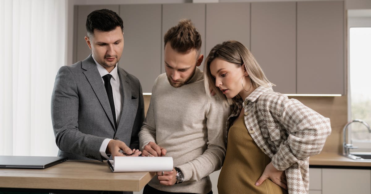 découvrez ce qu'est un real estate investment trust (reit), son fonctionnement, ses avantages et comment investir dans l'immobilier grâce à ce type de société cotée en bourse.