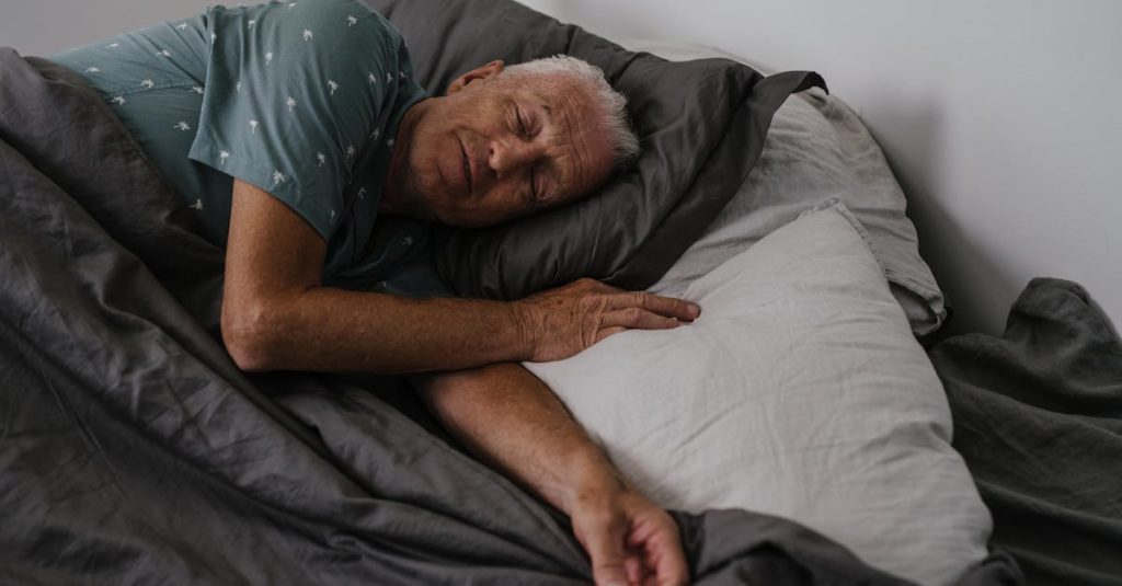 découvrez tout ce qu'il faut savoir sur la pension de réversion : bénéficiaires, conditions d’attribution et démarches à suivre pour obtenir la pension du conjoint décédé.